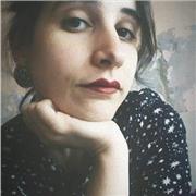 Profesora de español para extranjeros imparte clases a niños, adolescentes y adultos